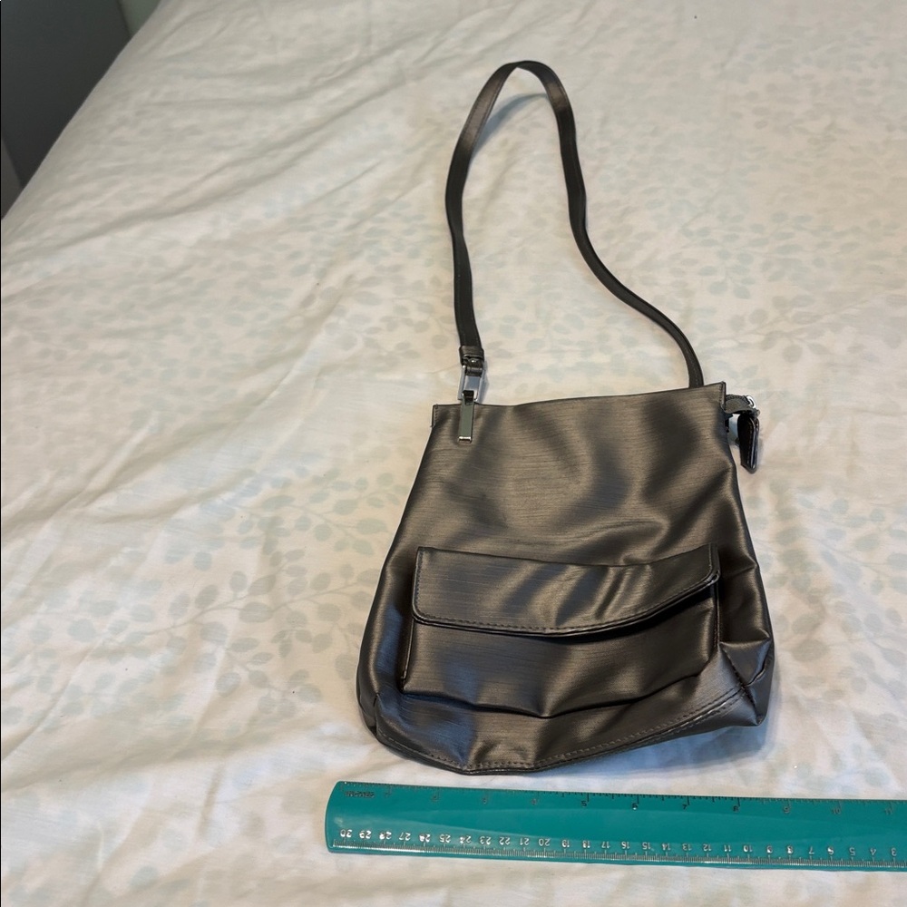cross body grey bag, good condition